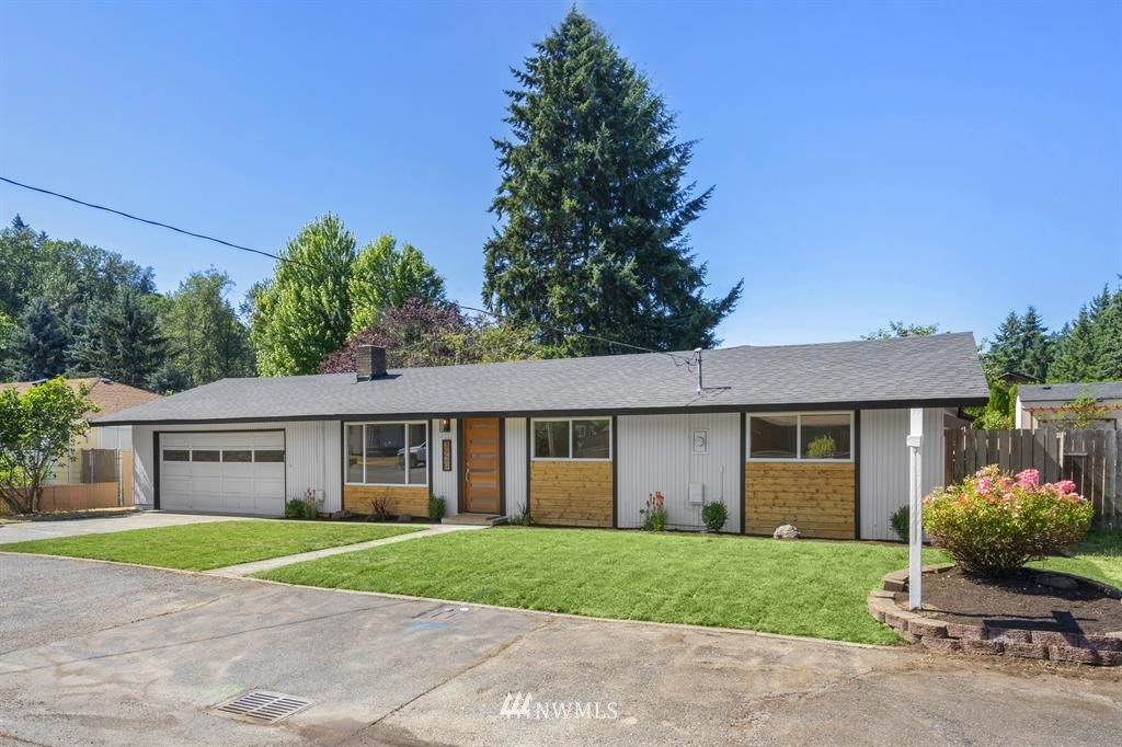 3920 Southeast 11th Street Renton, WA 98058 - Photo 3 of 23 Gallery Image 3