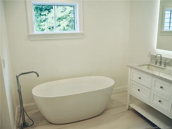 $9,500 | 70 Seminary Street, Unit 1, New Canaan, CT 06840