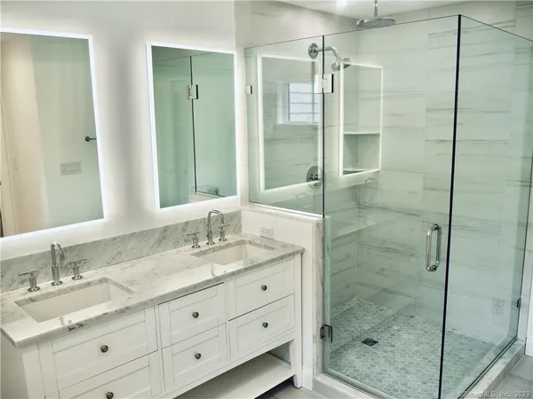 $9,500 | 70 Seminary Street, Unit 1, New Canaan, CT 06840