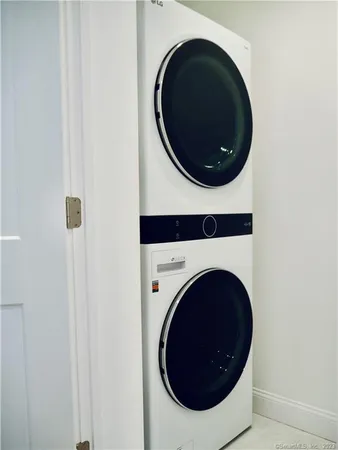 $9,500 | 70 Seminary Street, Unit 1, New Canaan, CT 06840