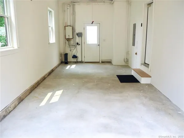 $9,500 | 70 Seminary Street, Unit 1, New Canaan, CT 06840