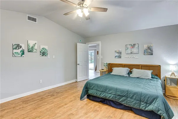 $1,350,000 | 1522-1524 16th Street, Rockport, TX 78382