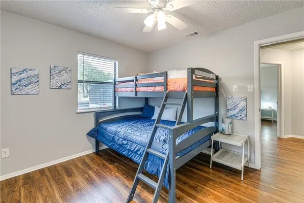 $1,350,000 | 1522-1524 16th Street, Rockport, TX 78382