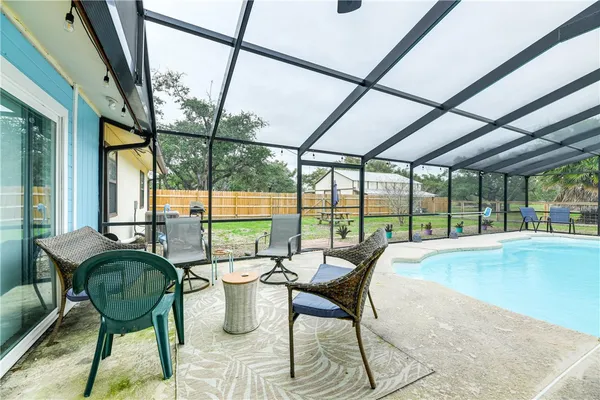 $1,350,000 | 1522-1524 16th Street, Rockport, TX 78382