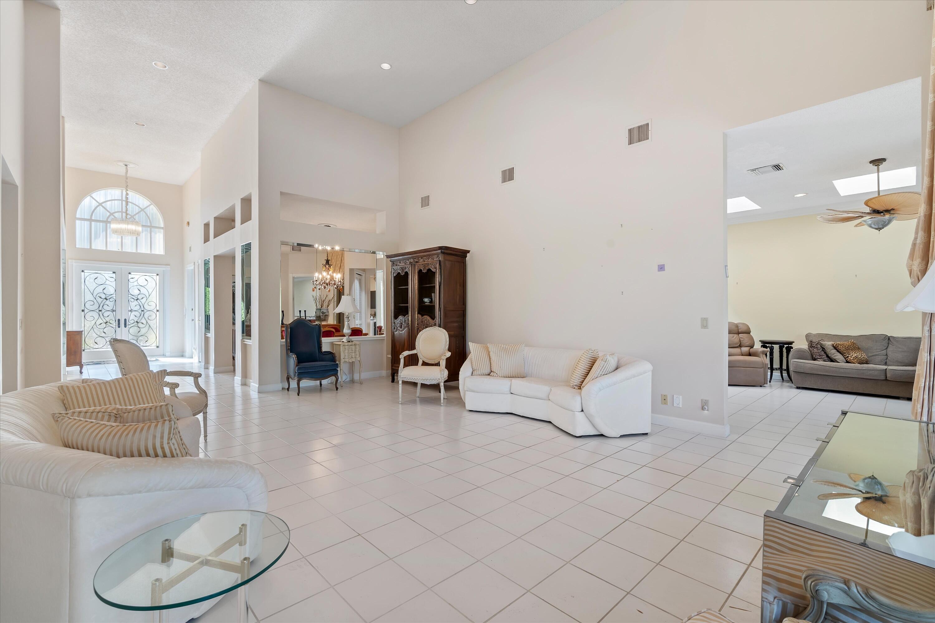 5347 Ascot Bend Road Boca Raton, FL 33496 - Photo 18 of 43 Living Room