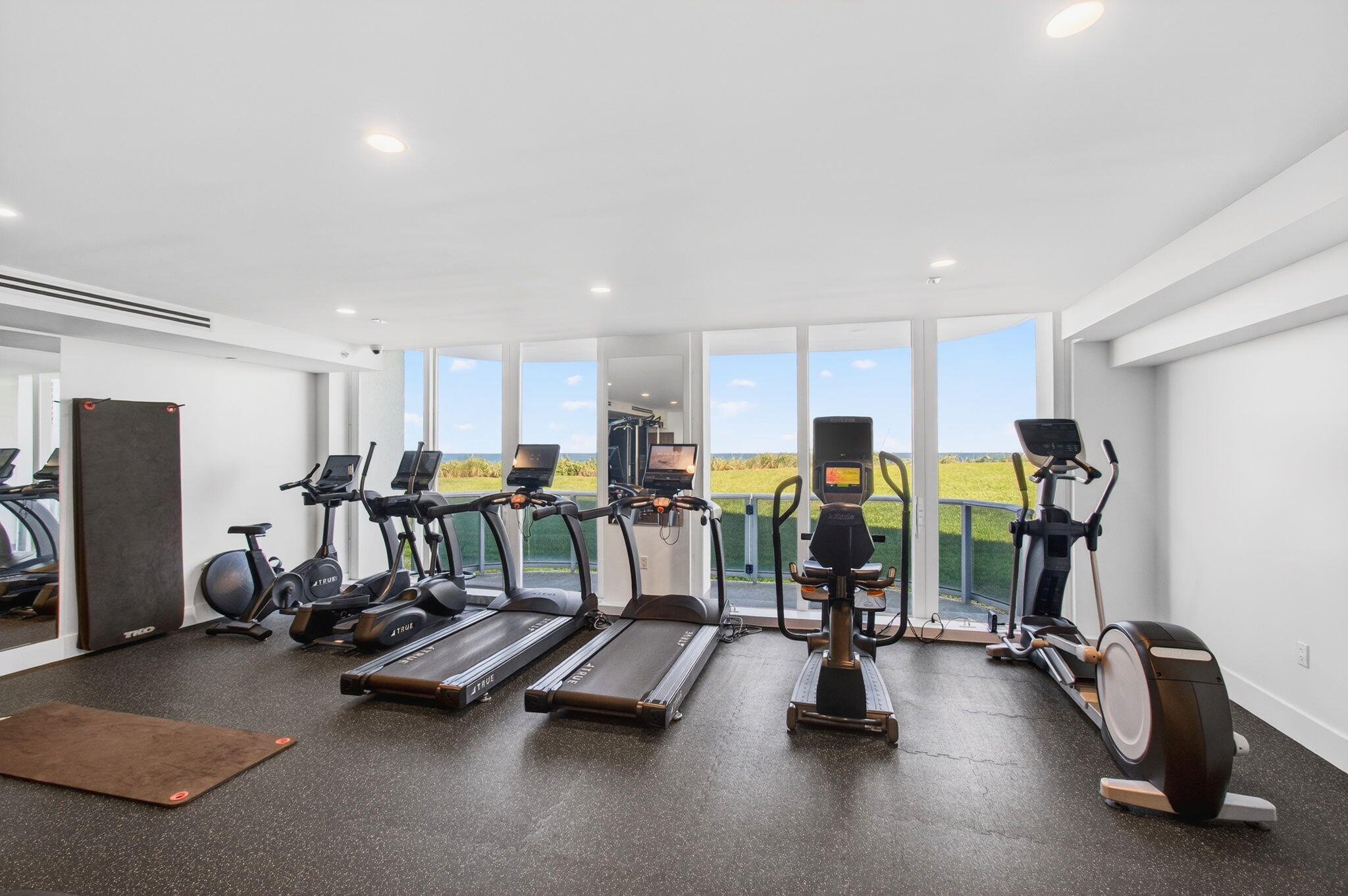 350 South Ocean Boulevard, Unit 3C Boca Raton, FL 33432 - Photo 78 of 109 Ocean View Fitness Room