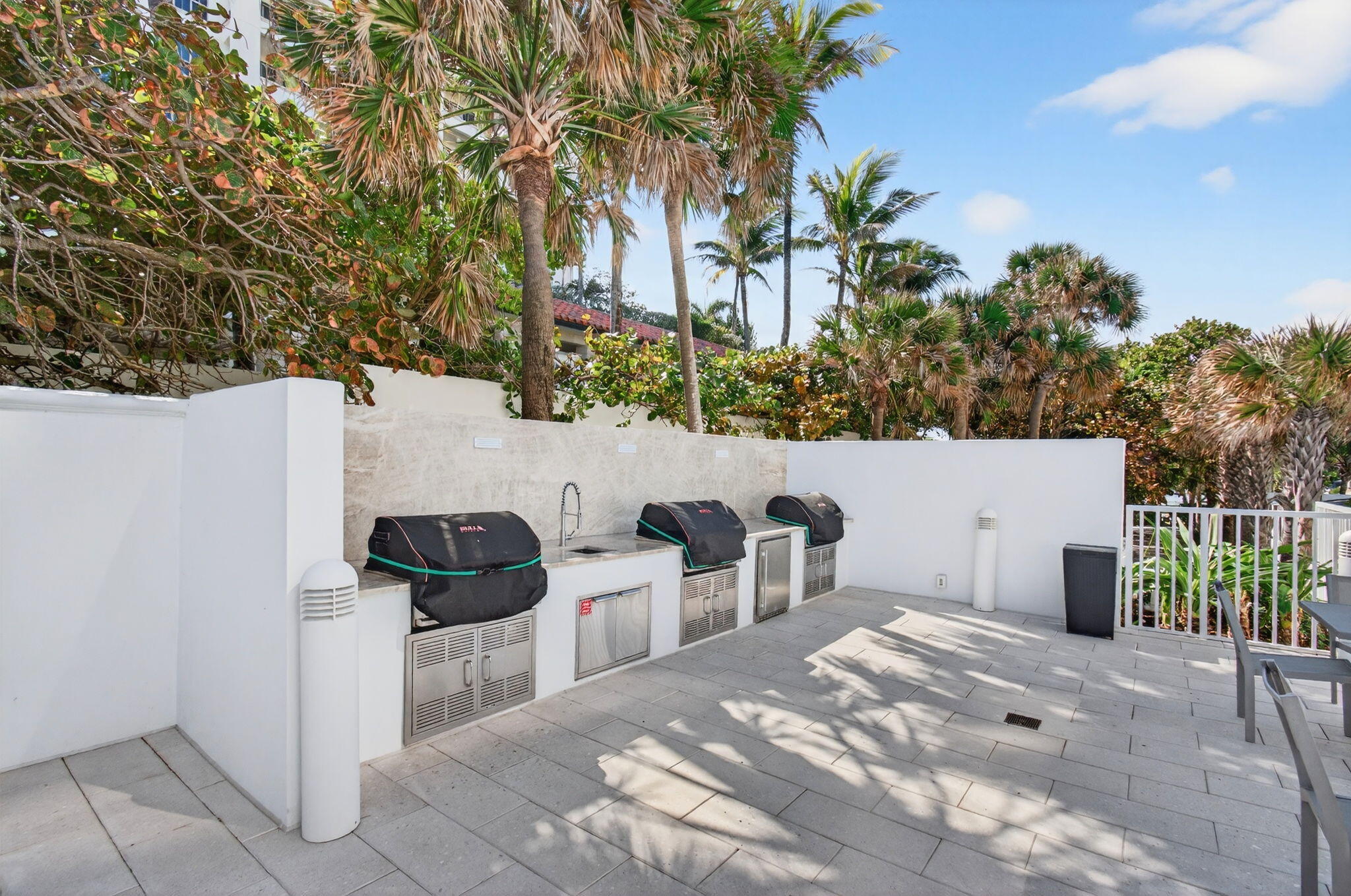 350 South Ocean Boulevard, Unit 3C Boca Raton, FL 33432 - Photo 87 of 109 3 Gas Grills