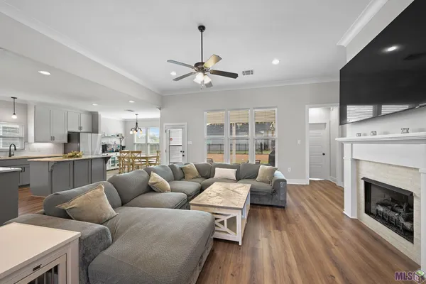 $425,000 | 39215 Canopy Court, Gonzales, LA 70737