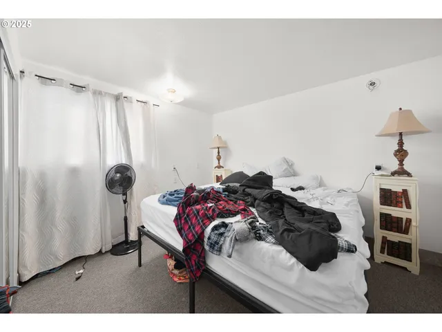 $589,900 | 333 South Old Pacific Highway, Myrtle Creek, OR 97457