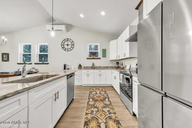 $625,000 | 39 James Way, Oldtown, ID 83822