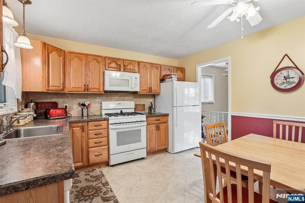 44 Rumana Road Wayne, NJ 07470 - Photo 11 of 27