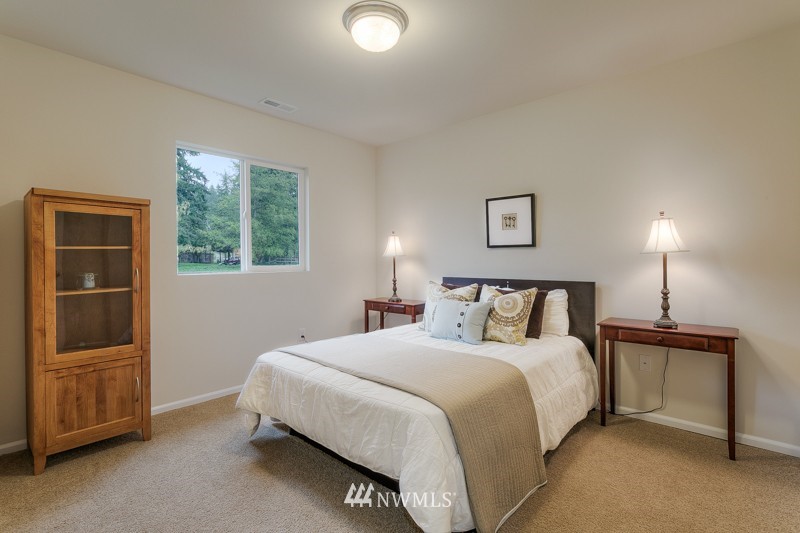 4210 167th Place Southeast Bothell, WA 98012 - Photo 12 of 19