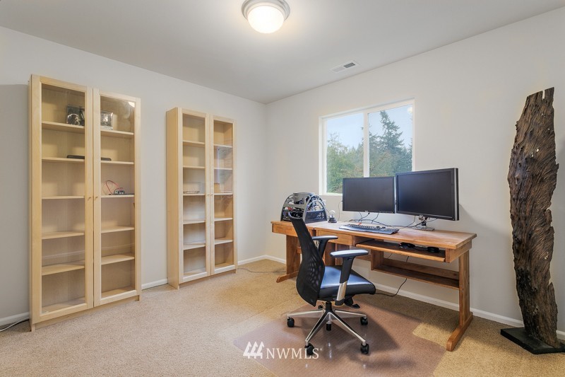 4210 167th Place Southeast Bothell, WA 98012 - Photo 13 of 19