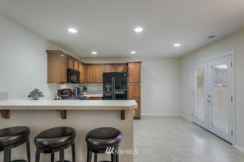 4210 167th Place Southeast Bothell, WA 98012 - Photo 7 of 19