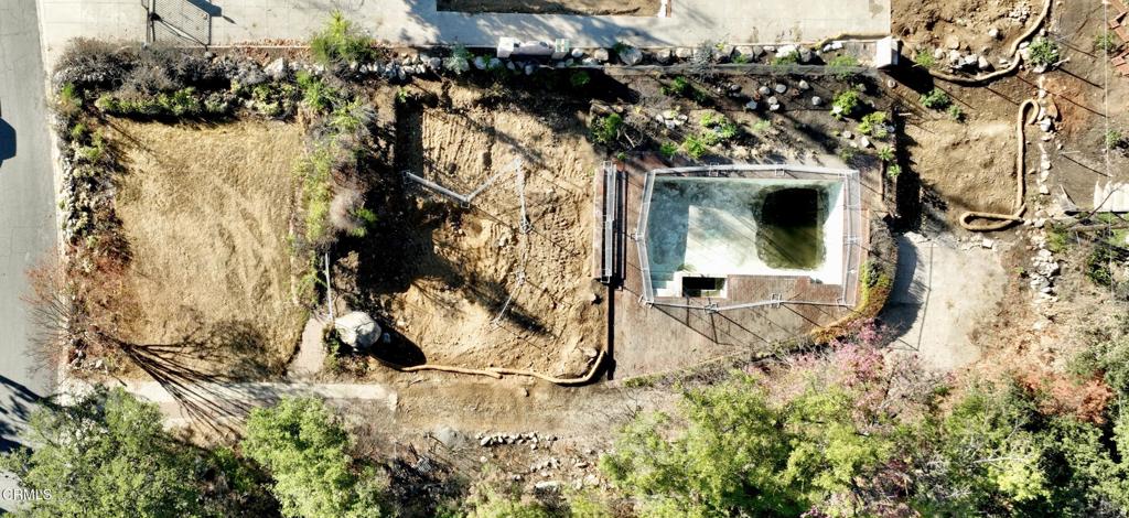 2629 Boulder Road Altadena, CA 91001 - Photo 12 of 15 a view of a yard with plants and trees