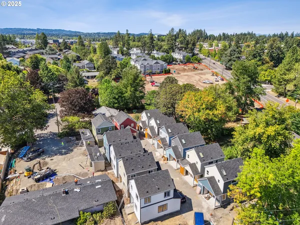 $449,000 | 9556 Southwest 91st Avenue, Unit 2, Portland, OR 97223