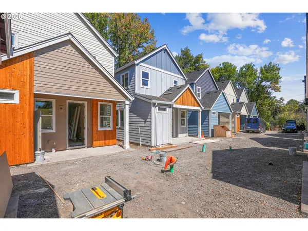 $449,000 | 9556 Southwest 91st Avenue, Unit 2, Portland, OR 97223