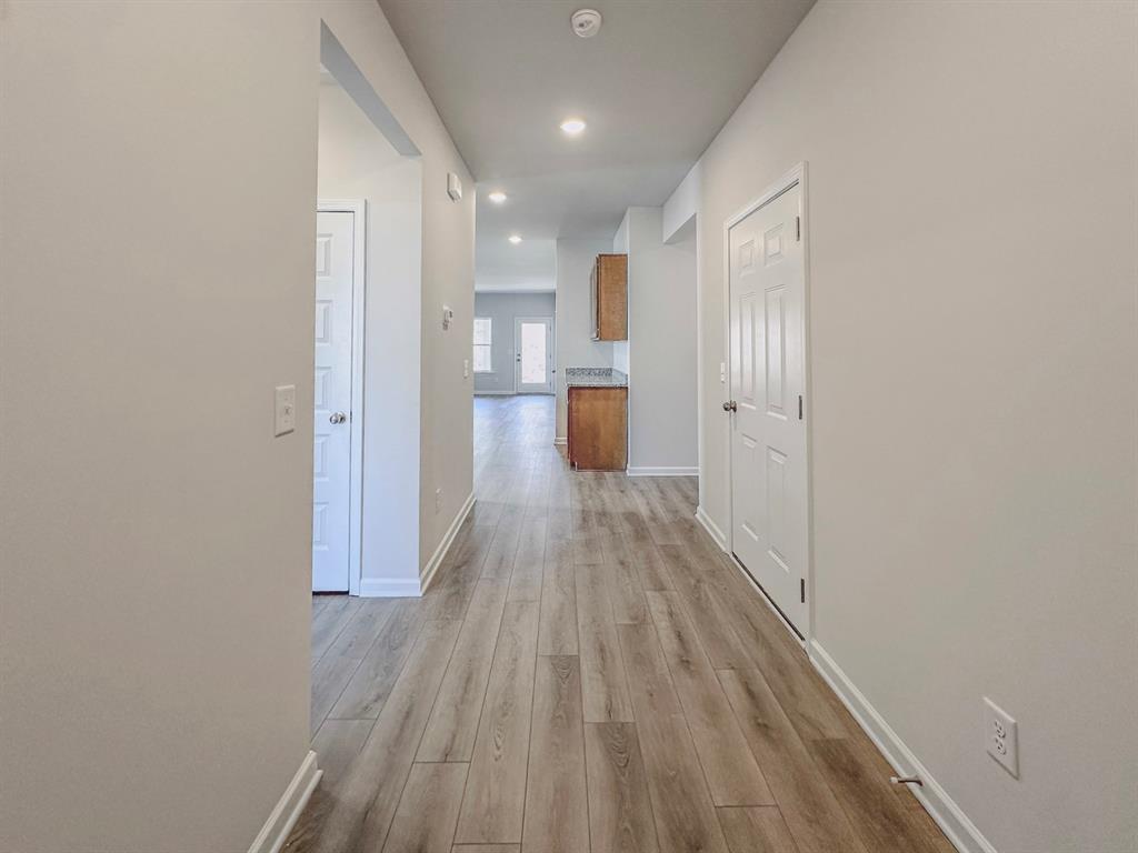 4340 Brayfield Road Fort Worth, TX 76036 - Photo 4 of 28