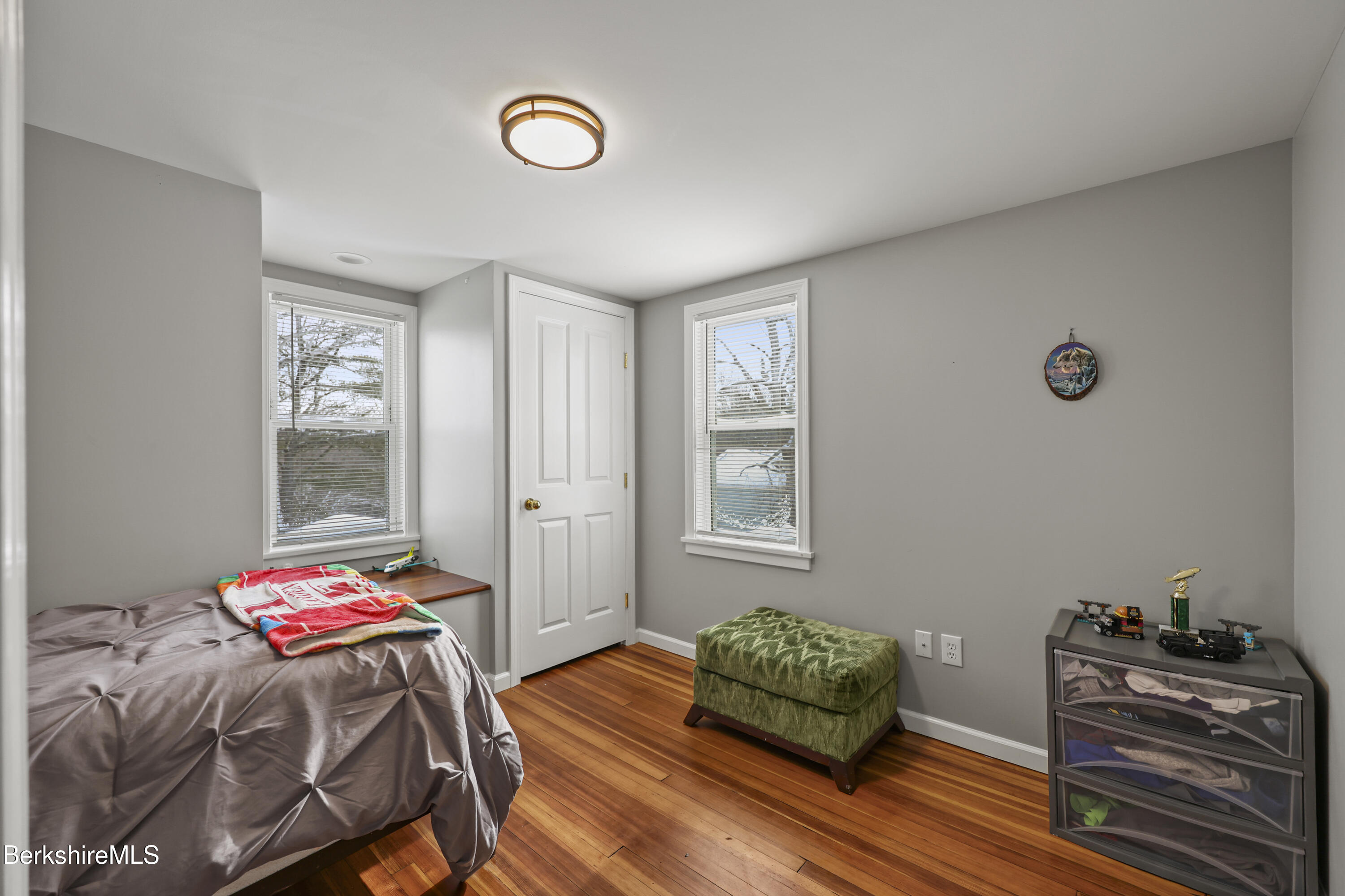 40 Stearns Avenue Pittsfield, MA 01201 - Photo 20 of 25 a bedroom with a bed and a window