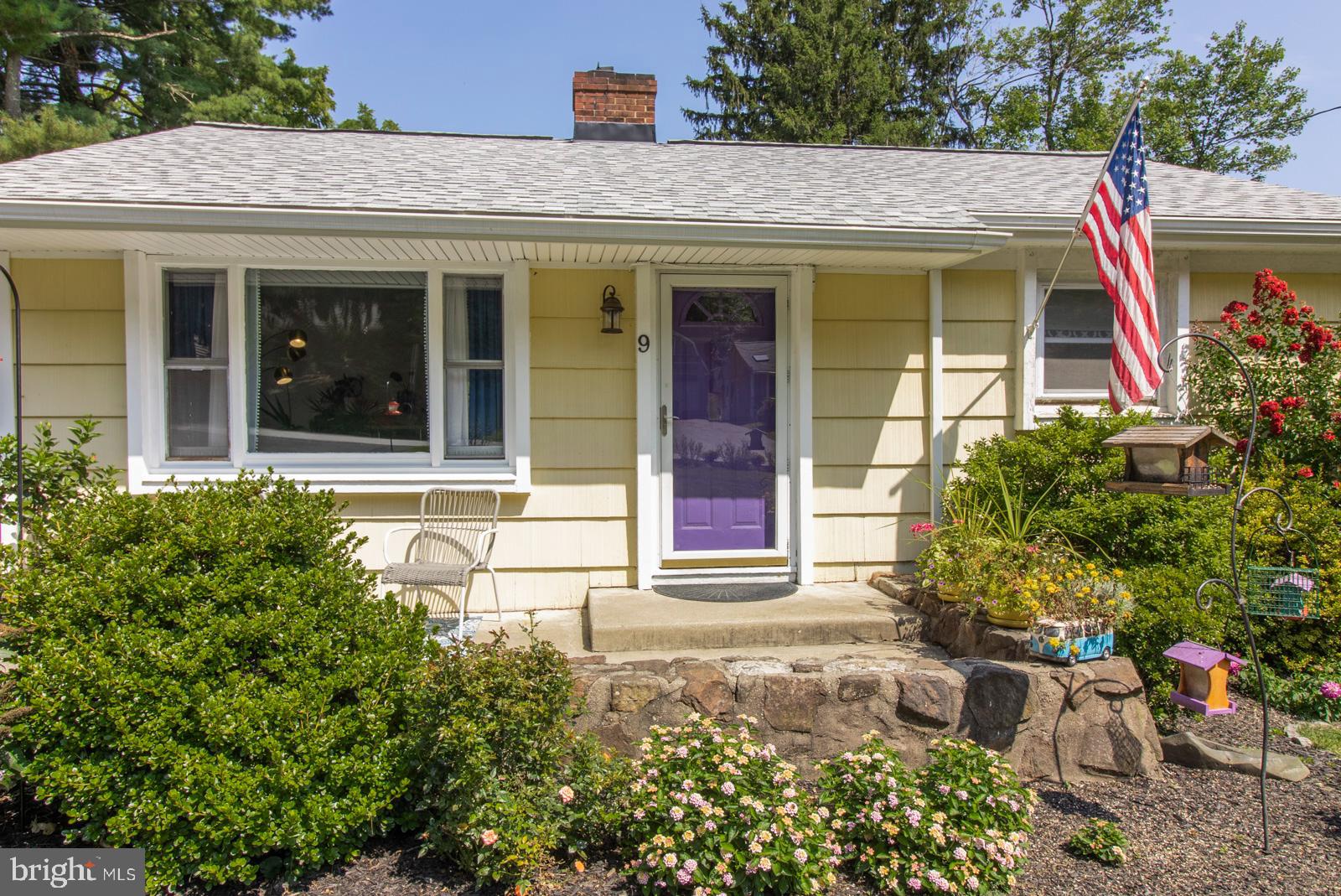 9 Fahnestock Road Malvern, PA 19355 - Photo 2 of 37