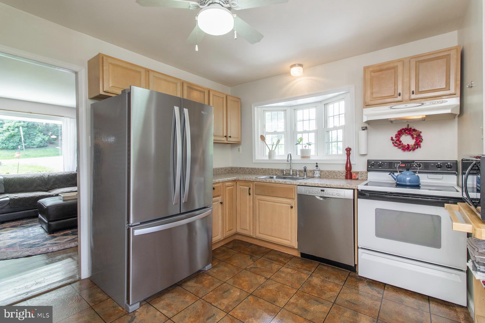 9 Fahnestock Road Malvern, PA 19355 - Photo 11 of 37