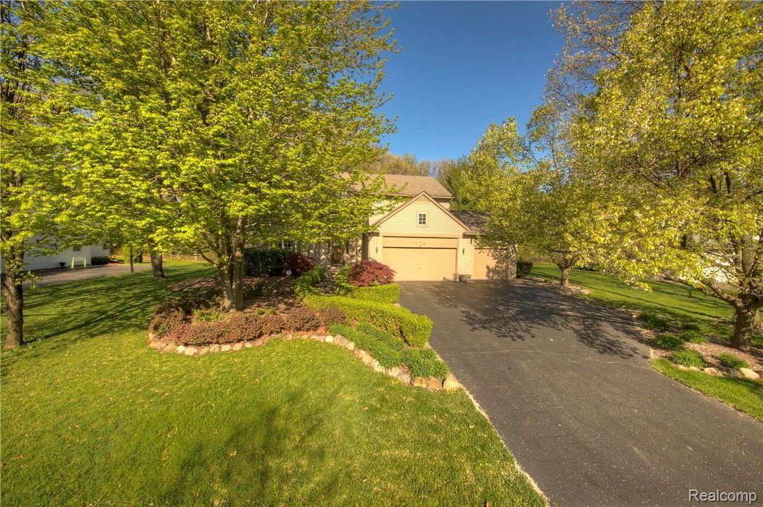 241 Timber Ridge Drive Highland, MI 48357 - Photo 65 of 86 Timber Ridge (65).jpg