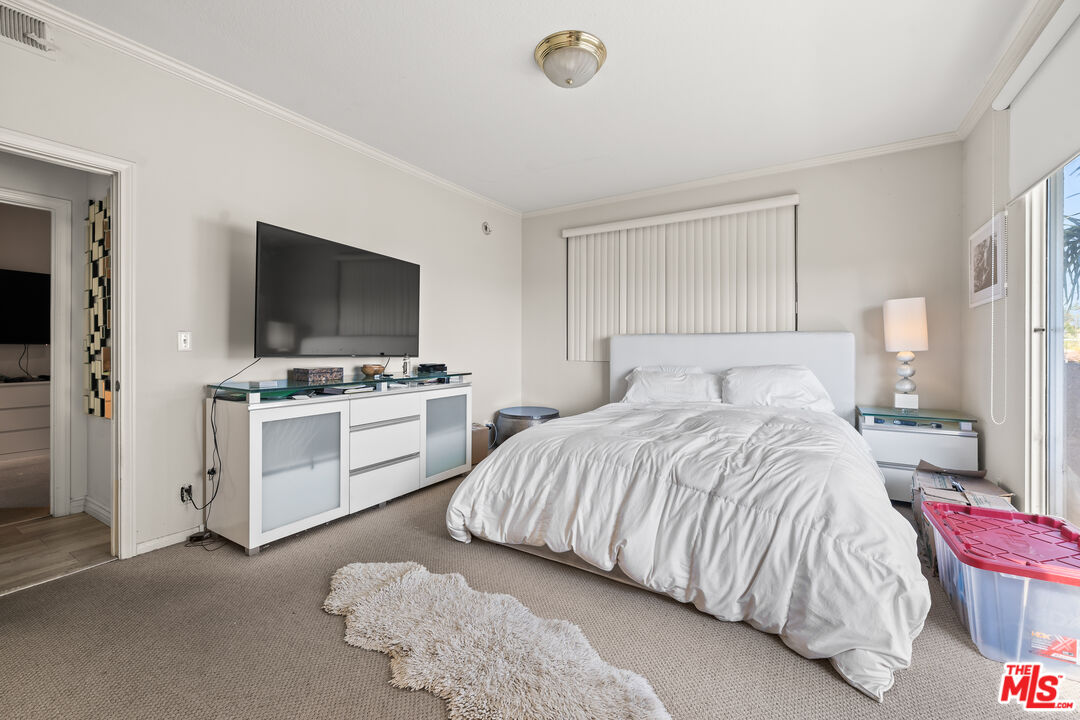 11535 Rochester Avenue, Unit 301 Los Angeles, CA 90025 - Photo 20 of 32