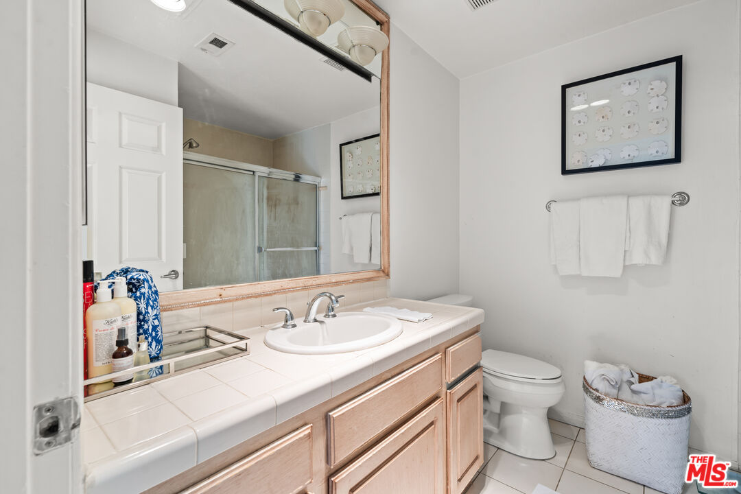 11535 Rochester Avenue, Unit 301 Los Angeles, CA 90025 - Photo 23 of 32