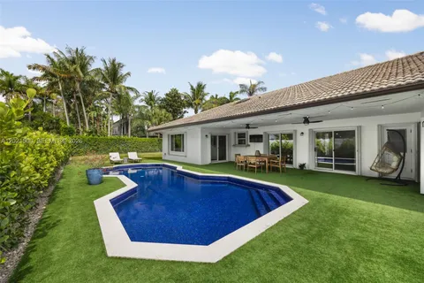 $1,700,000 | 7400 Southwest 170th Terrace, Palmetto Bay, FL 33157