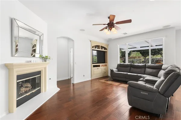 $1,079,900 | 14450 Laurel Lane, Moorpark, CA 93021