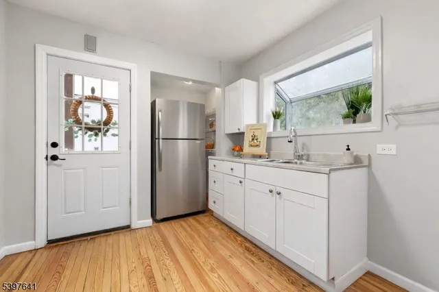 $2,750 | 482 Springfield Avenue, Unit 1, Berkeley Heights, NJ 07922