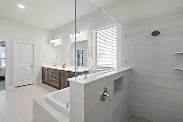 $825,000 | 1121 Treeline Drive, Argyle, TX 76226