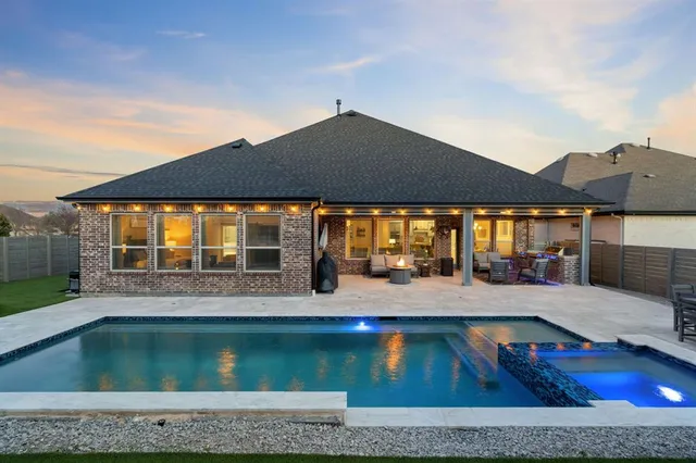 $825,000 | 1121 Treeline Drive, Argyle, TX 76226