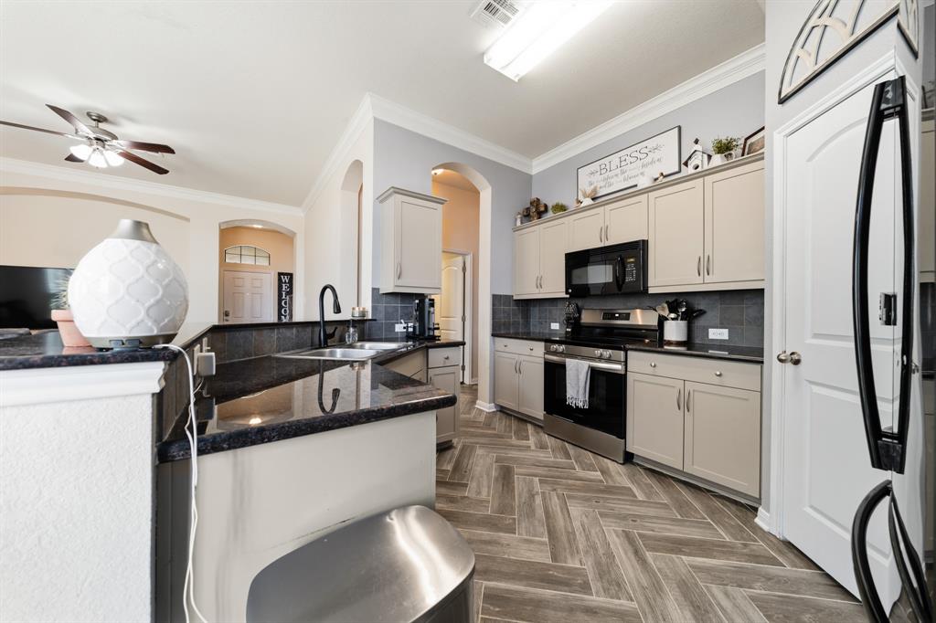 10333 Condor Loop Waco, TX 76708 - Photo 13 of 38 Gallery Image 13