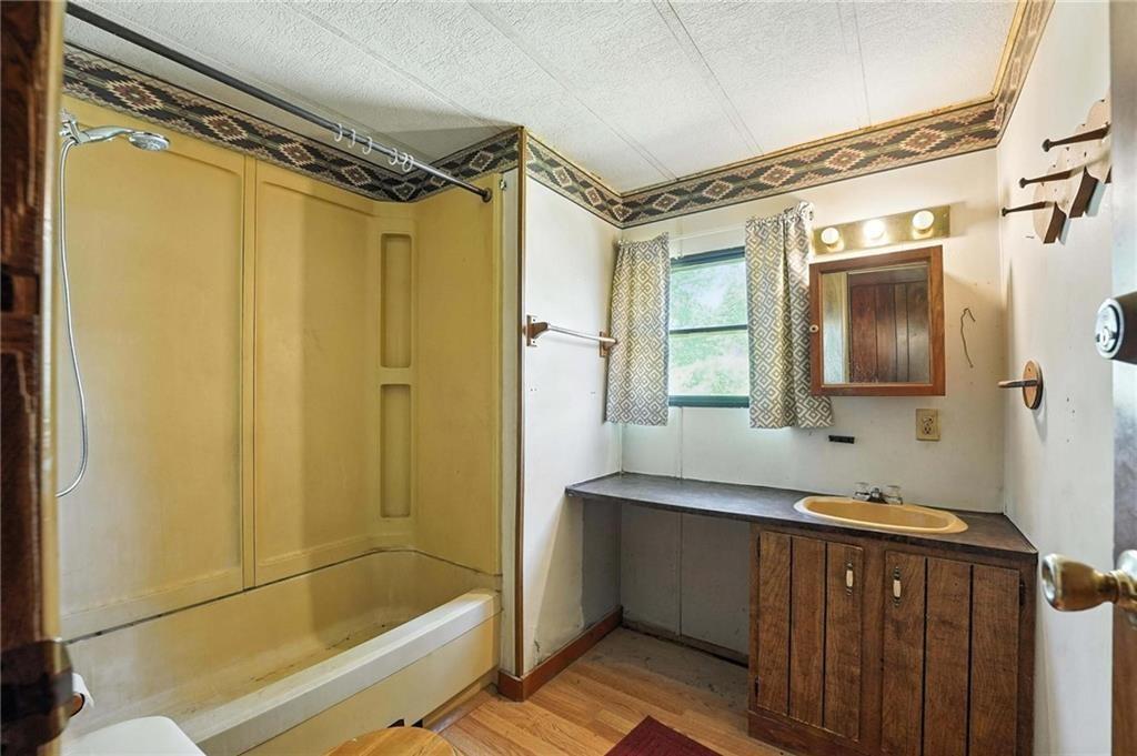 7129 Southeast Cannon Ball Road Holt, MO 64048 - Photo 17 of 29