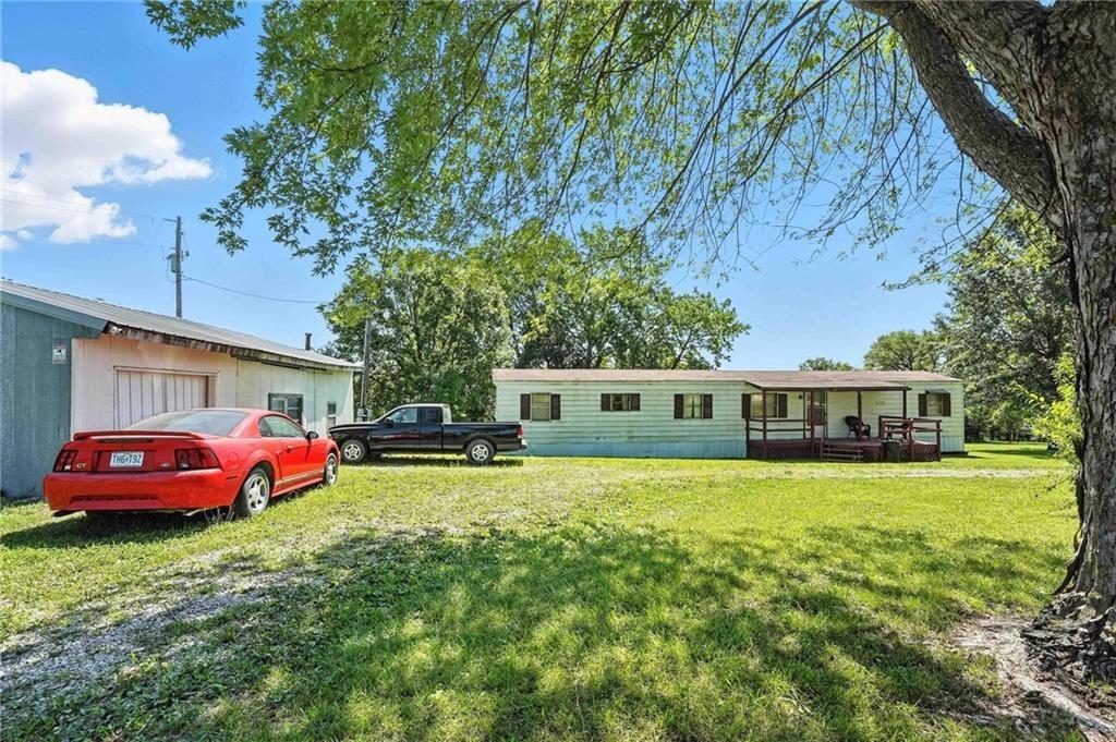 7129 Southeast Cannon Ball Road Holt, MO 64048 - Photo 5 of 29