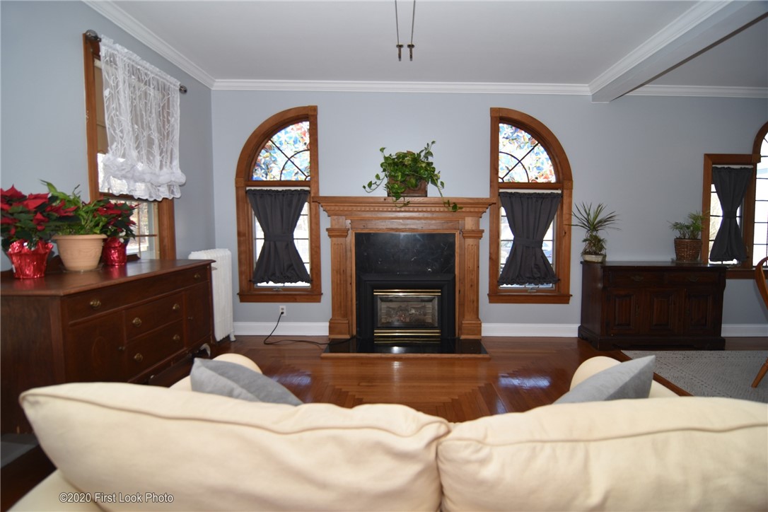 151 N Road Burrillville, RI 02859 - Photo 4 of 32