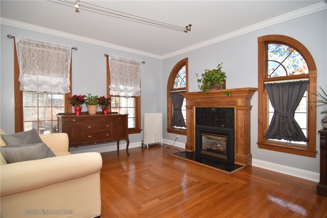 151 N Road Burrillville, RI 02859 - Photo 5 of 32