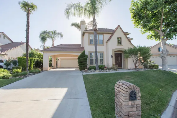 $655,000 | 4797 North Pinebury Way, Clovis, CA 93619