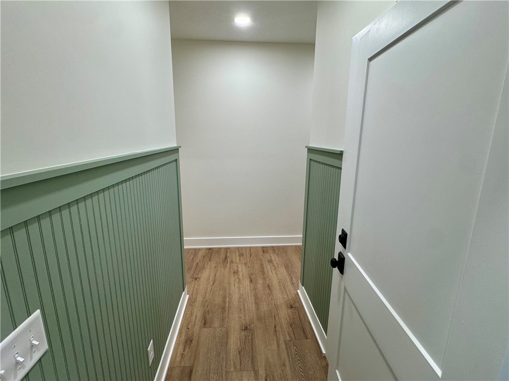 194 Piney Bluff Road Waverly, GA 31565 - Photo 19 of 36 Side door from garage