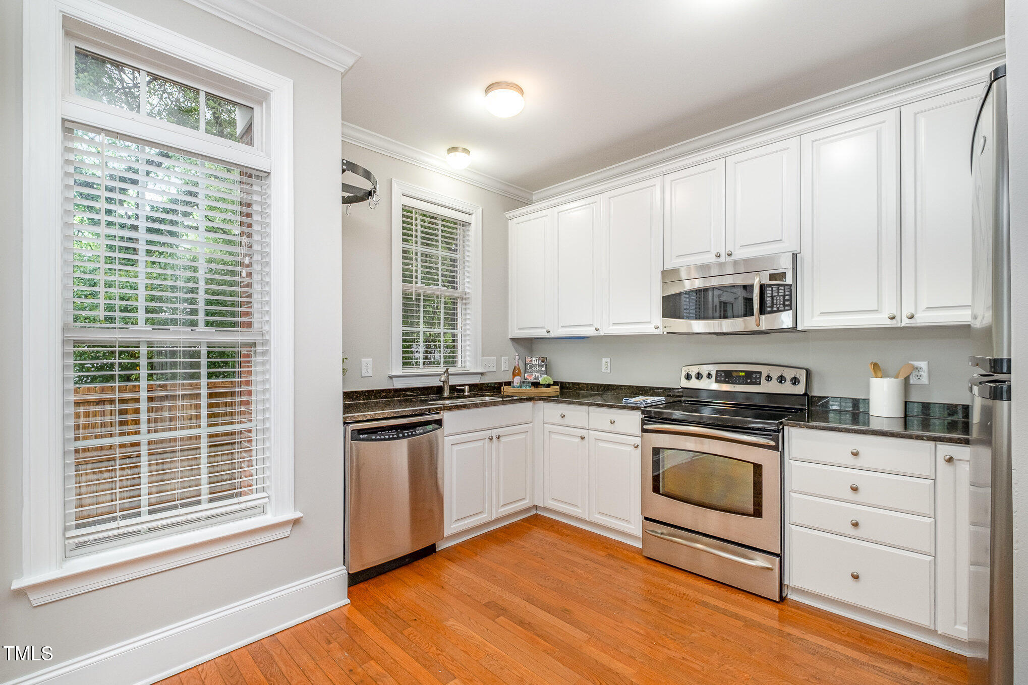 605 Highpark Lane Raleigh, NC 27608 - Photo 11 of 25 011_dscf8021-edit_889