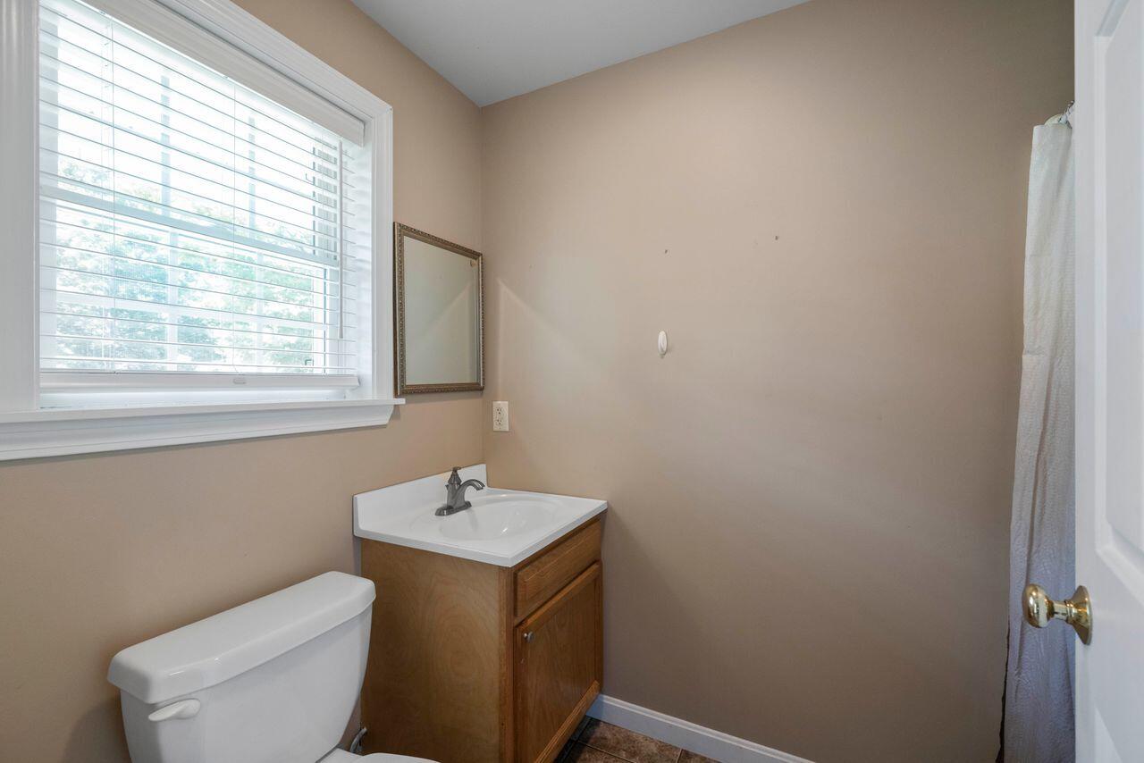 159 High Street South Paris, ME 04281 - Photo 15 of 31 3G0A7385