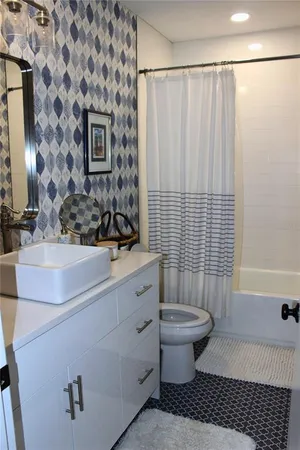 $220,000 | 11 El Recodo, Unit 11, Lakeland, FL 33813