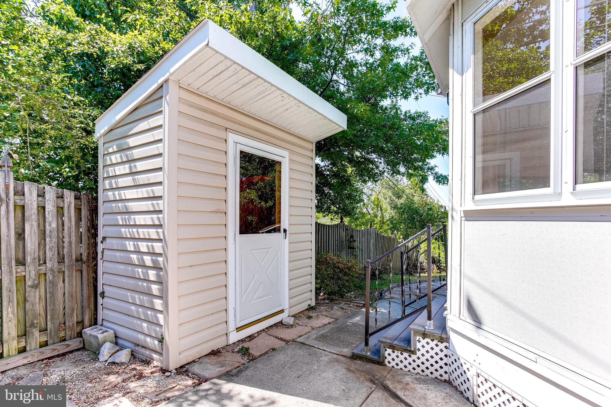 1519 Marsha Road Baltimore, MD 21227 - Photo 35 of 36 Shed