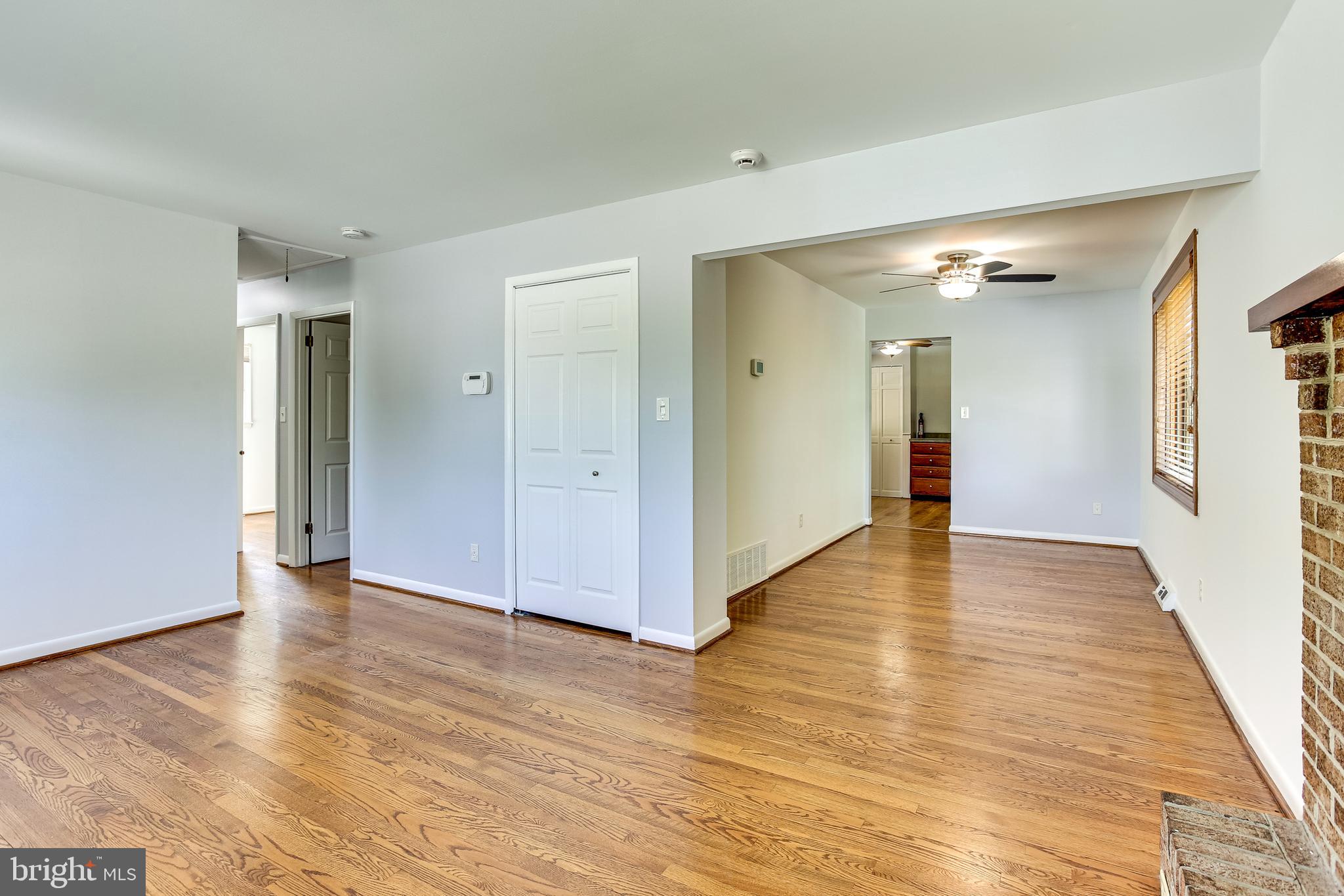 1519 Marsha Road Baltimore, MD 21227 - Photo 5 of 36 Living Room & Dining Room
