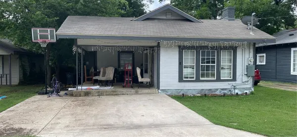 $1,450 | 114 Claude Avenue, Cleburne, TX 76031