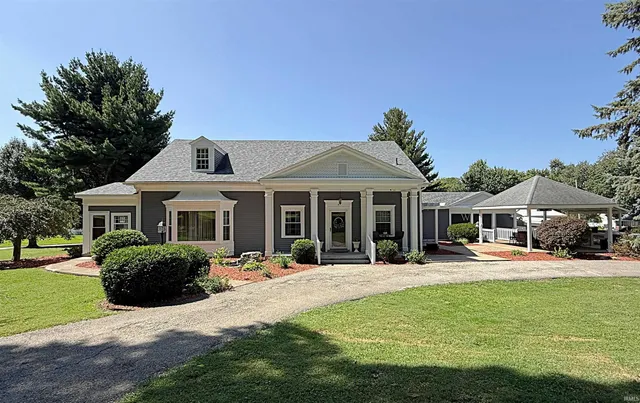 $372,636 | 4 Apraw Road, Washington, IN 47501