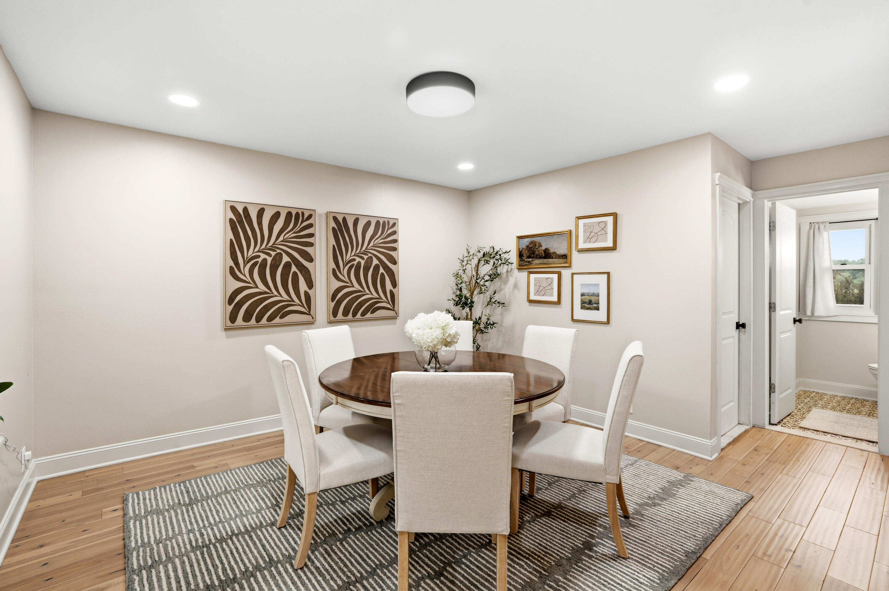 12918 Bell Road Caledonia, WI 53108 - Photo 18 of 61 Dining Room