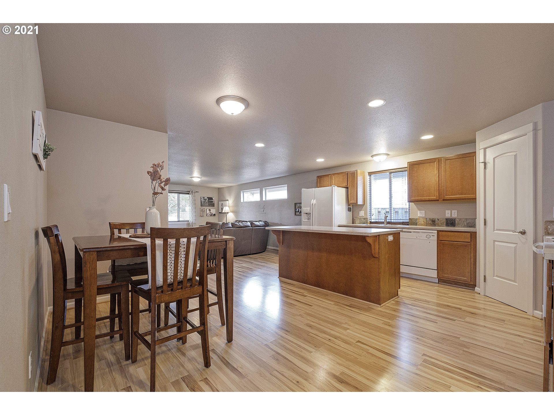 2829 29th Avenue Forest Grove, OR 97116 - Photo 12 of 23