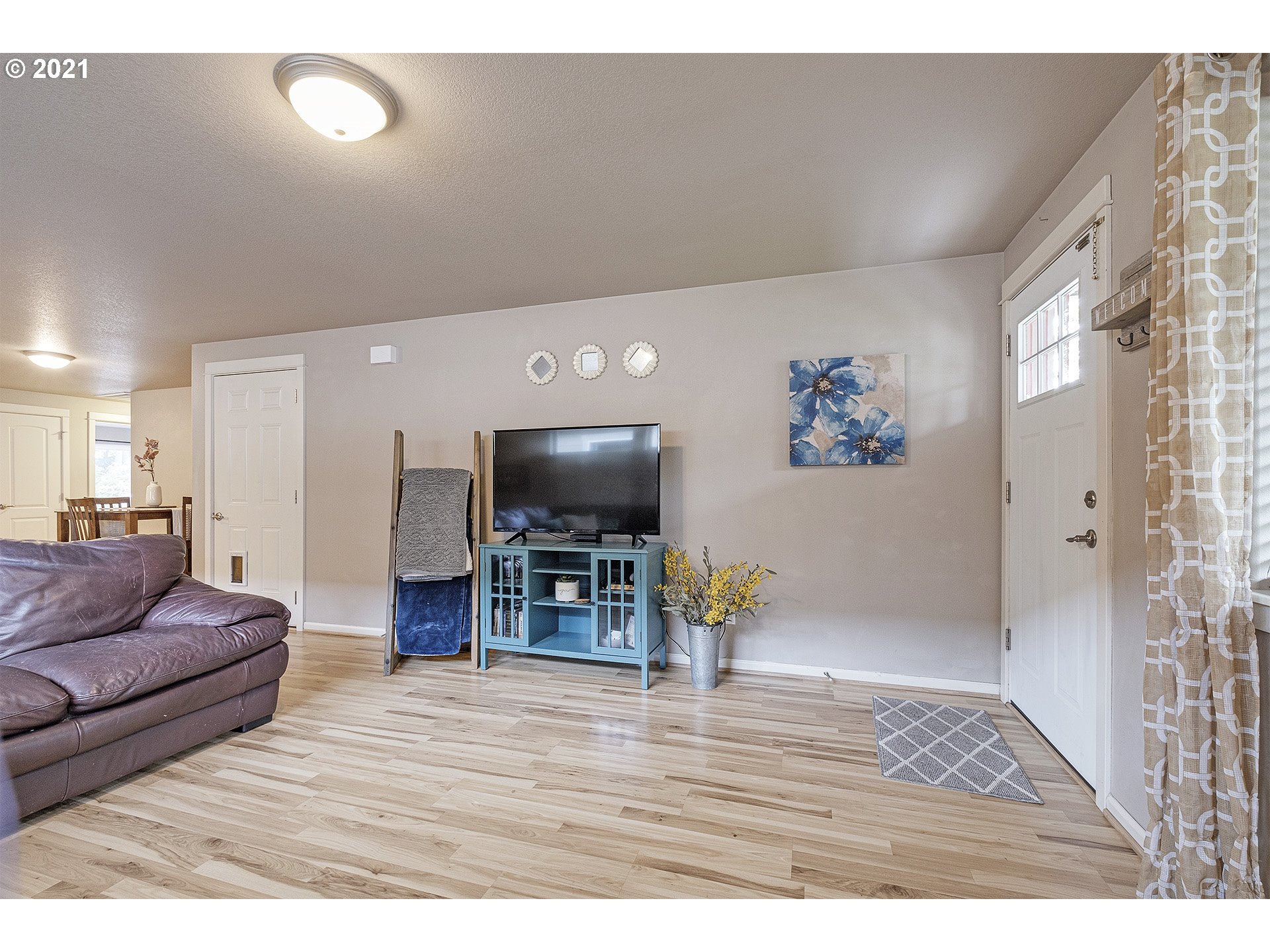2829 29th Avenue Forest Grove, OR 97116 - Photo 4 of 23